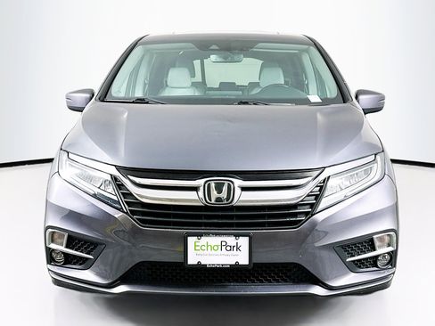 Used 2018 Honda Odyssey Touring image 2