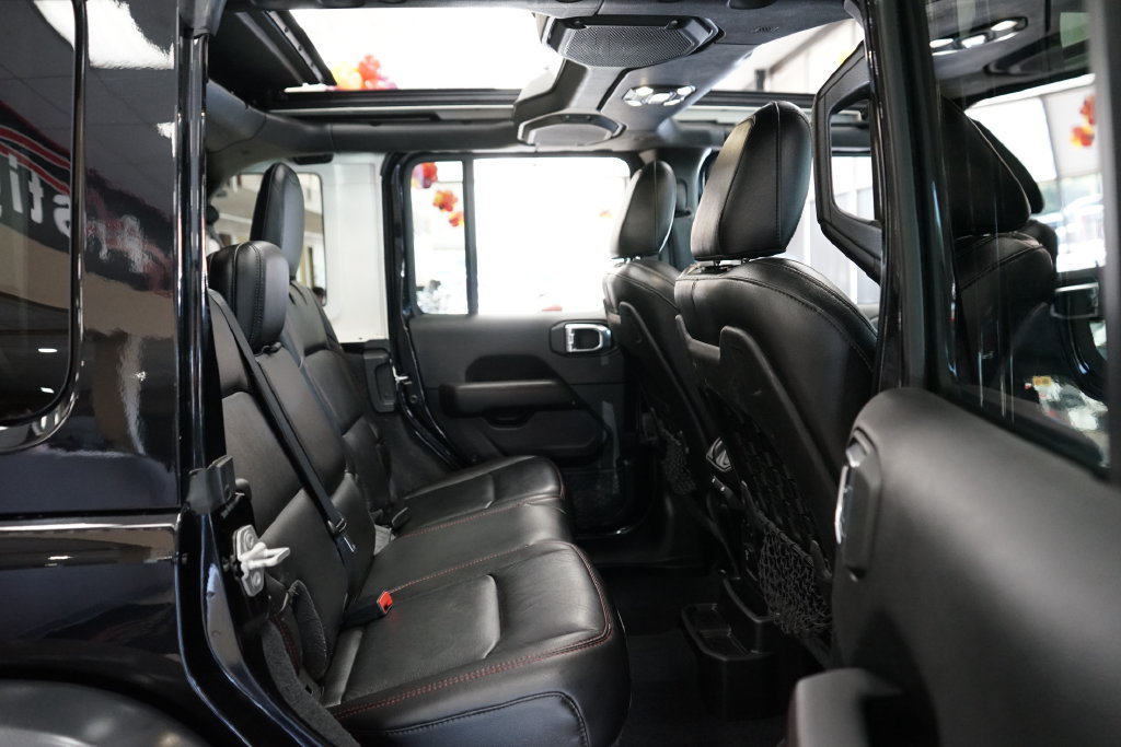 Used 2020 Jeep Wrangler Unlimited Rubicon AWD/4WD image 14