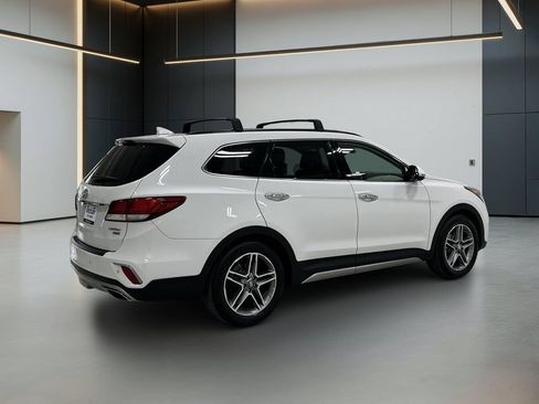 Used 2018 Hyundai Santa Fe Limited FWD image 6