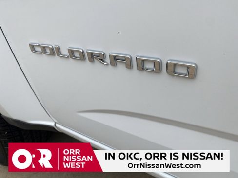 Used 2022 Chevrolet Colorado LT w/ Fleet Safety Package image 13