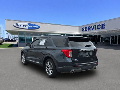 Used 2022 Ford Explorer Limited w/ Equipment Group 301A RWD image 6