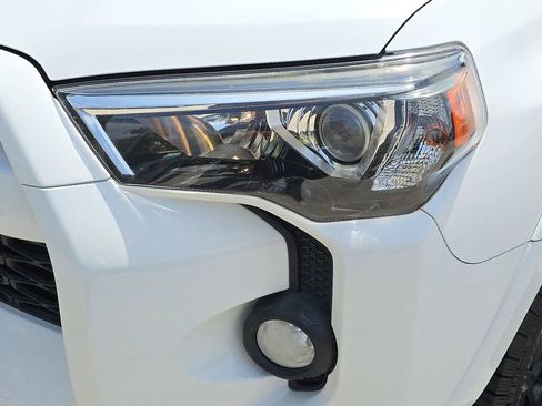 Used 2019 Toyota 4Runner SR5 Premium RWD image 35