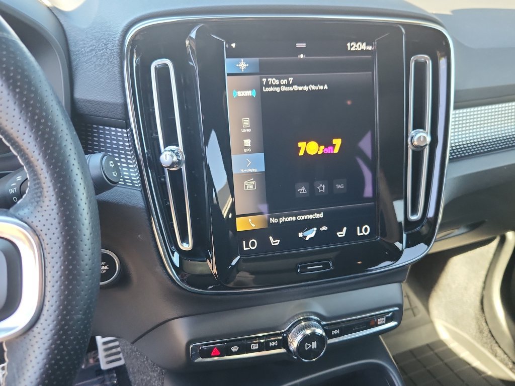Used 2021 Volvo XC40 T5 R-Design w/ Climate Package AWD/4WD image 22