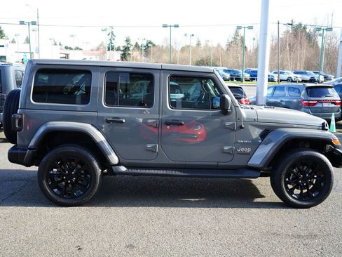 Used 2021 Jeep Wrangler Unlimited Sahara image 6