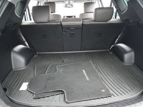 Used 2017 Hyundai Santa Fe Sport FWD image 18