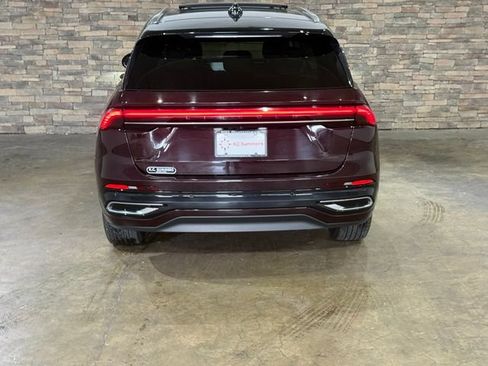 Used 2024 Lincoln Nautilus Reserve w/ Equipment Group 202A AWD/4WD image 7