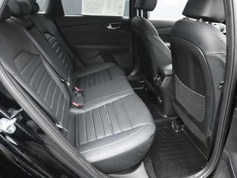 Used 2023 Kia Forte GT-Line w/ GT-Line Premium Package FWD image 10