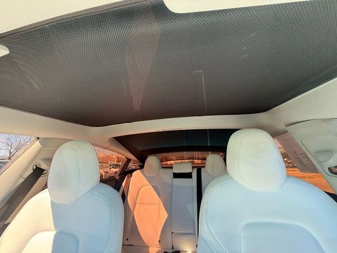 Used 2019 Tesla Model 3 Long Range AWD/4WD image 16
