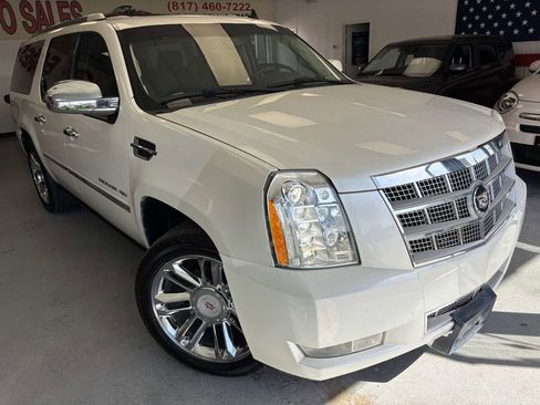 Used 2011 Cadillac Escalade ESV Platinum image 8
