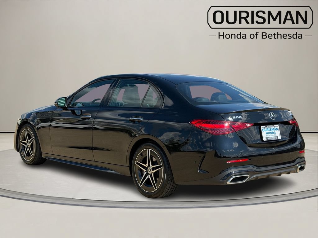 Used 2023 Mercedes-Benz C 300 4MATIC Sedan image 4