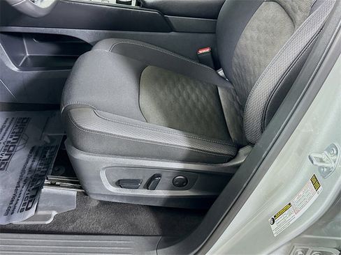 Certified 2024 Nissan Pathfinder SV image 25