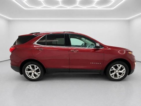 Used 2018 Chevrolet Equinox Premier w/ LPO, Floor Liner Package AWD/4WD image 2
