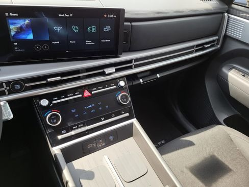 New 2026 Hyundai Santa Fe SE FWD image 17