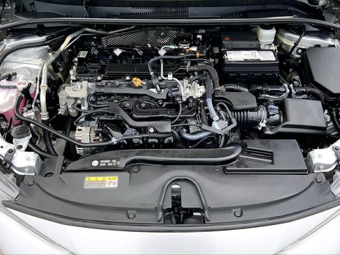 Used 2025 Toyota Corolla LE FWD image 30