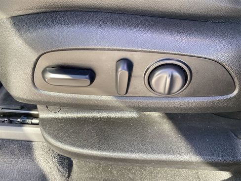 Used 2020 Chevrolet Traverse Premier w/ Redline Edition image 12