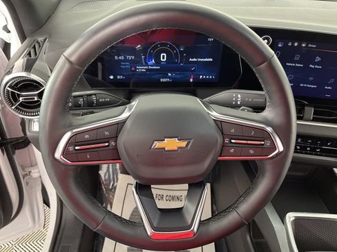 Used 2025 Chevrolet Equinox LT FWD image 20