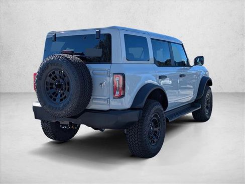 New 2026 Ford Bronco Outer Banks w/ Sasquatch Package image 8