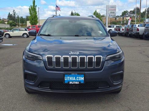 Used 2021 Jeep Cherokee Latitude FWD image 8