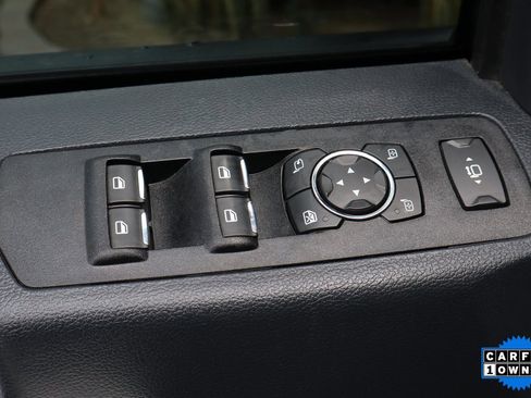 Used 2022 Ford F350 Lariat w/ Black Appearance Package image 14