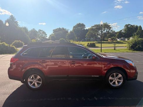 Used 2013 Subaru Outback 2.5i Premium w/ Popular Pkg 1A AWD/4WD image 5