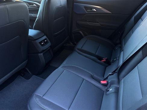 New 2026 Chevrolet Equinox EV LT w/ LPO, Blackout Package image 12