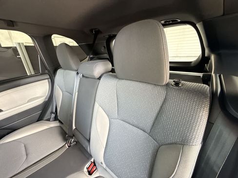 Used 2025 Subaru Forester Premium AWD/4WD image 22