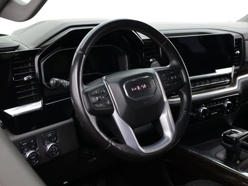 Used 2022 GMC Sierra 1500 Elevation w/ Preferred Package AWD/4WD image 12