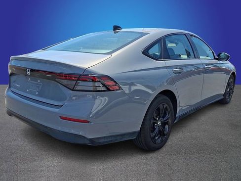 Used 2025 Honda Accord SE image 4
