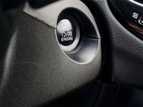 Used 2018 Jeep Compass Limited w/ Navigation Group image 21