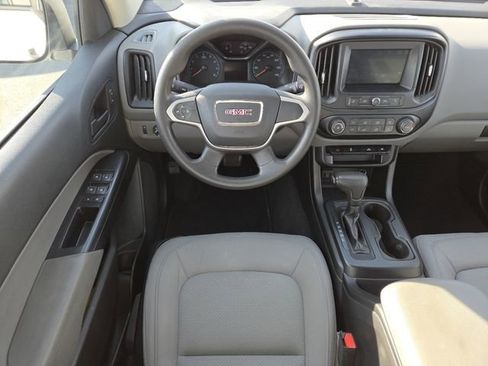 Certified 2020 GMC Canyon 2WD Crew Cab w/ Convenience Package image 25