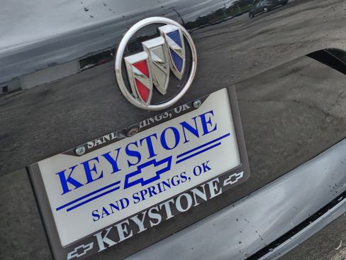 Used 2023 Buick Envision Preferred image 11