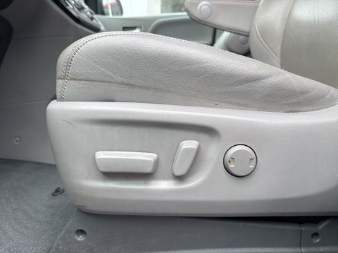 Used 2020 Toyota Sienna AWD image 27