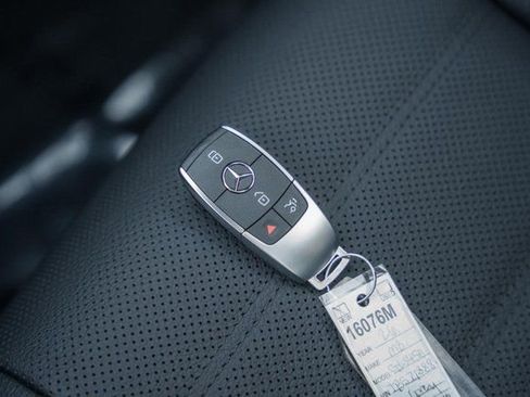 New 2026 Mercedes-Benz GLS 450 4MATIC image 50