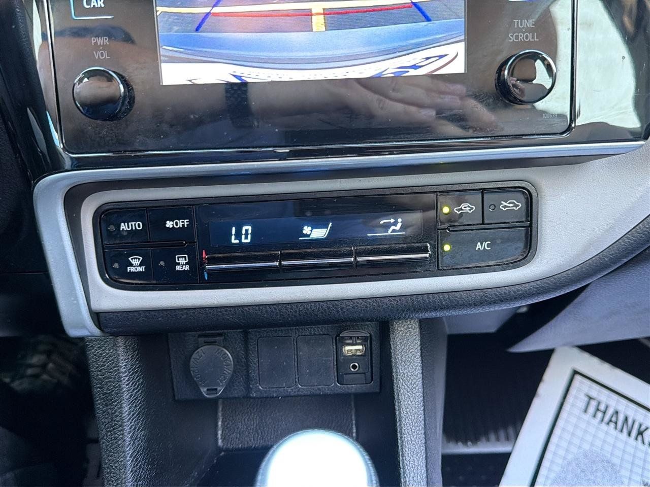 Used 2019 Toyota Corolla LE FWD image 23