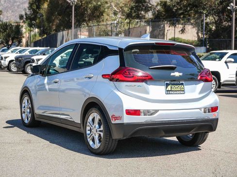Used 2017 Chevrolet Bolt LT FWD image 8