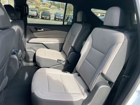 New 2026 Chevrolet Traverse LT image 11