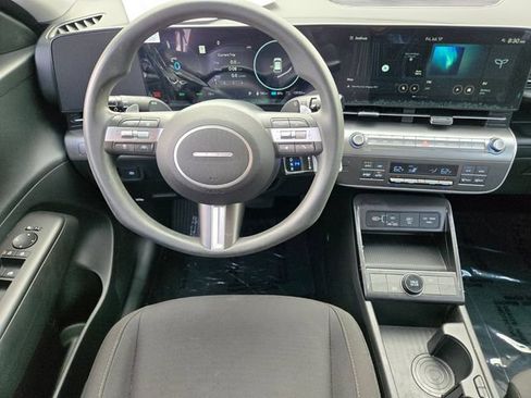 Used 2024 Hyundai Kona SE FWD image 18