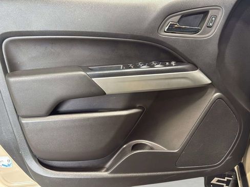 Used 2022 Chevrolet Colorado ZR2 AWD/4WD image 21