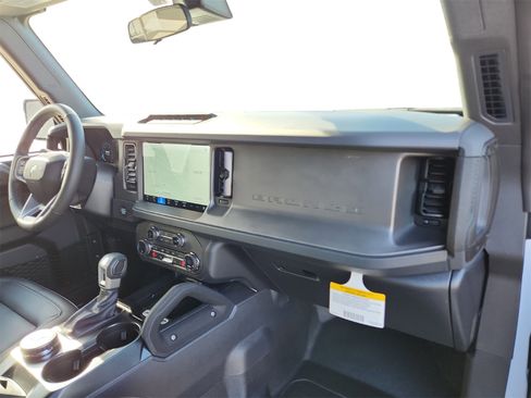 New 2025 Ford Bronco Big Bend w/ Black Diamond Package image 24