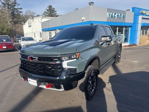 Used 2025 Chevrolet Silverado 1500 ZR2 w/ Technology Package image 1