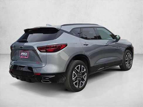 Used 2025 Chevrolet Blazer RS image 5