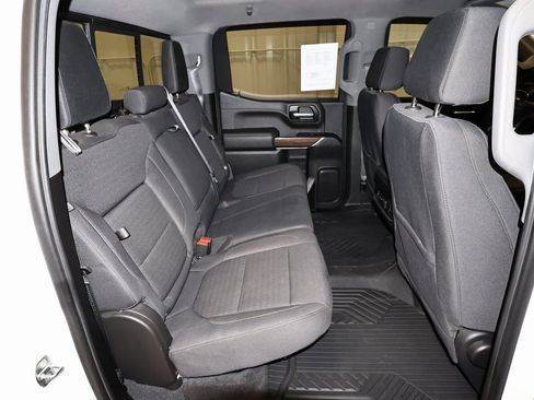 Used 2020 Chevrolet Silverado 1500 LT Trail Boss image 17