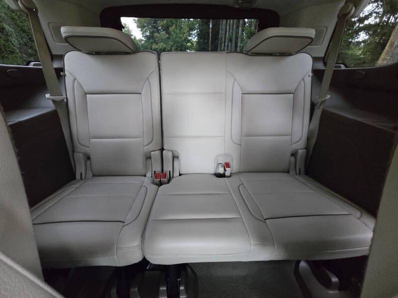 Used 2022 GMC Yukon Denali w/ Denali Ultimate Package AWD/4WD image 15