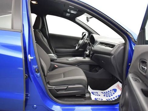 Used 2022 Honda HR-V Sport image 17