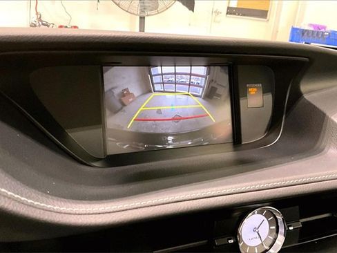 Used 2017 Lexus ES 350 w/ Luxury Package image 14