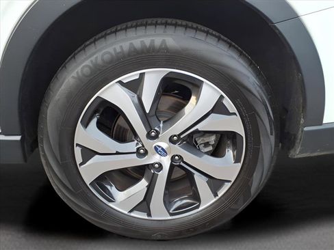 Used 2022 Subaru Outback Touring XT image 18