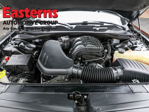 Used 2023 Dodge Challenger SXT image 7