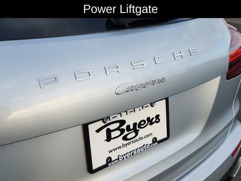 Used 2018 Porsche Cayenne Platinum Edition image 13