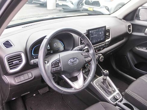 Certified 2023 Hyundai Venue SEL w/ Cargo Package FWD image 22