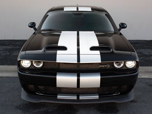 Used 2019 Dodge Challenger SRT Hellcat w/ Laguna Leather Package image 4